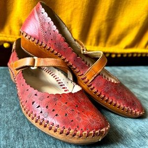 Pikolino’s maryjane red leather shoes, size 37
